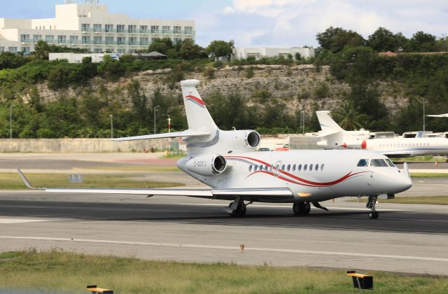 Dassault Falcon 7X (C-GOFJ)
