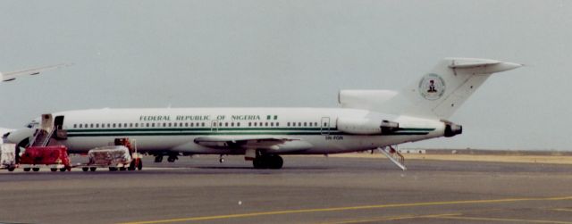 BOEING 727-200 (5N-FGN) - From 1999