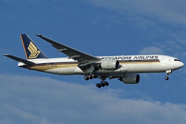 Boeing 777-200 (9V-SVN)