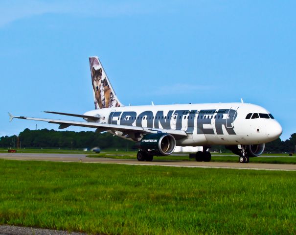 Airbus A319 (N941FR)