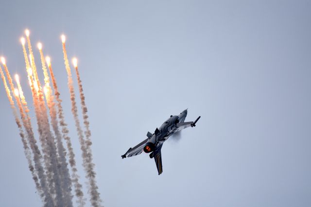 Lockheed F-16 Fighting Falcon — - Luchtmachtdagen 2016, Leeuwarden Netherlandsbr /br /Belgian Air Force F-16 Demo