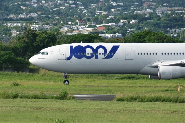 Airbus A340-300 (F-GLZK)