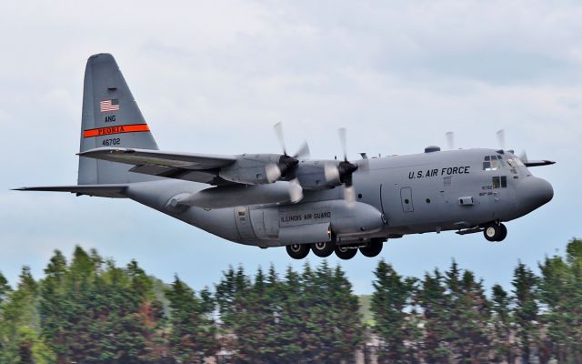 Lockheed C-130 Hercules (94-6702) - usaf illinois air guard peoria c-130h 94-6702 about to land at shannon 3/6/14.