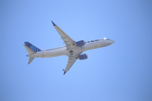 Boeing 737 MAX 8 (N37257)