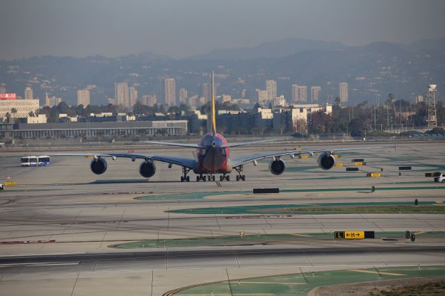 Airbus A380-800 (HL7626)