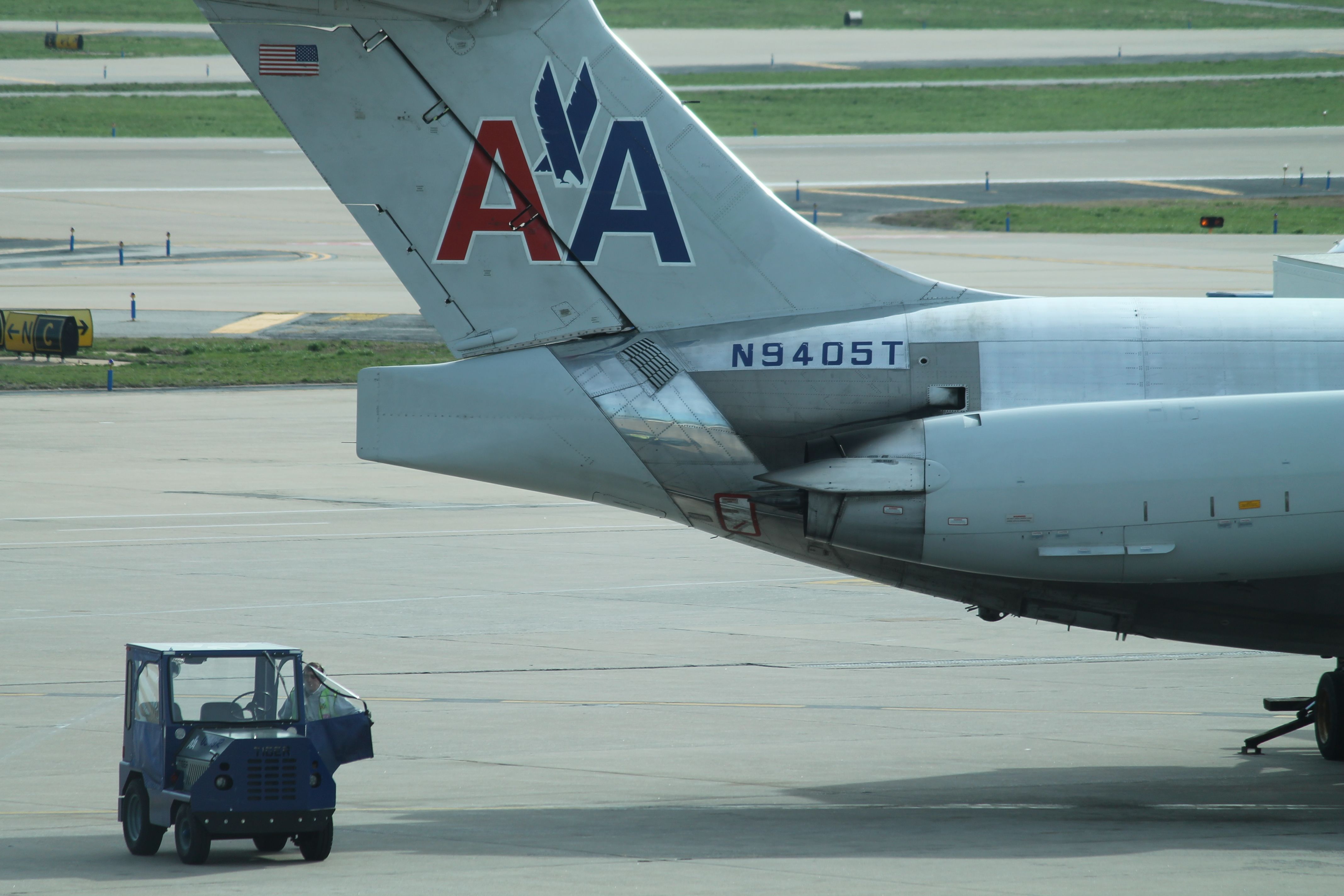 McDonnell Douglas MD-83 (N9405T)