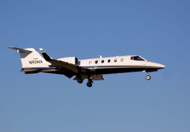 Learjet 31 (N90WA)