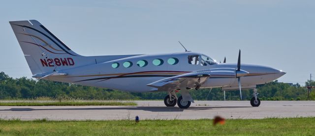 Cessna 421 (N28WD)