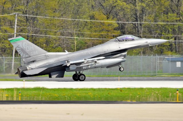 Lockheed F-16 Fighting Falcon (N89114) - 05-10-22