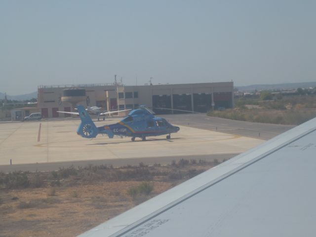 — — - General aviation ramp at MJV