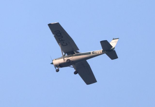 Cessna Commuter (C-FUQU) - C-FUQU Cessna Commuter 150-F Survolant la ville de Lavaltrie QC. le 28-09-2023 à 17:26