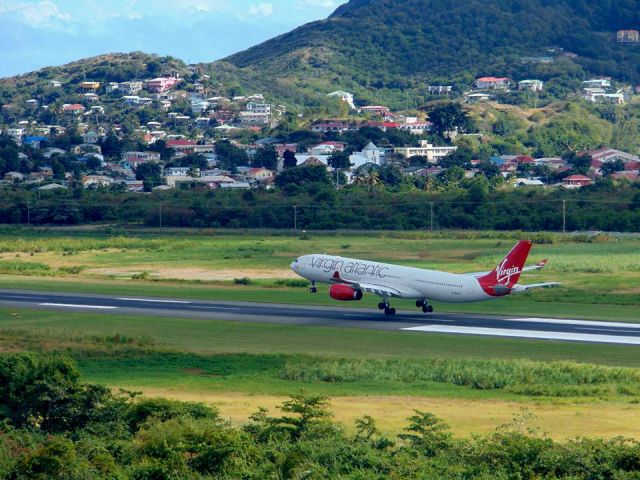 Airbus A330-300 (G-VSXY)