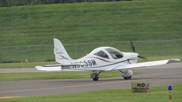 Experimental 100kts (N905SM) - Breakfast Fly-in. 8/30/15. EVEKTOR - AEROTECHNIK A S SPORTSTAR MAX