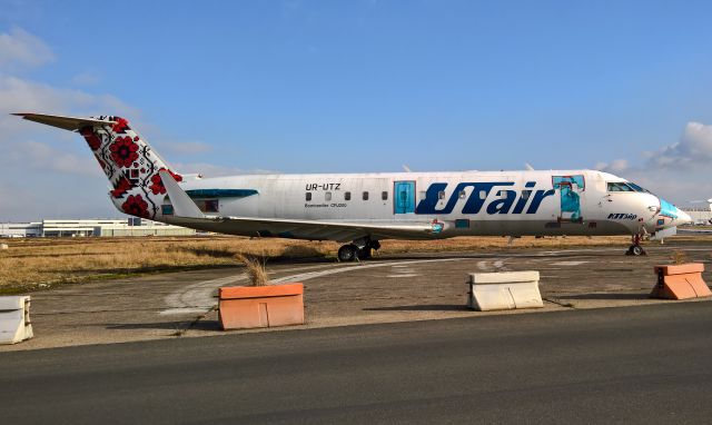 Canadair Regional Jet CRJ-200 (UR-UTZ) - Stored CGN