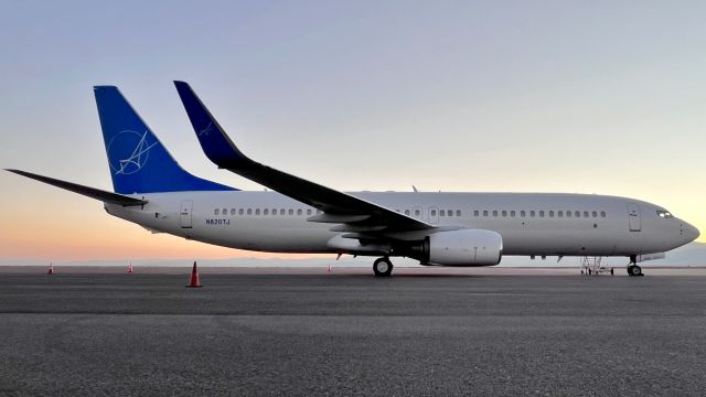 Boeing 737-800 (N820TJ)