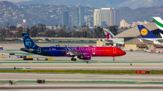 Airbus A321 (N926VA) - N926VA | Alaska | Airbus A321-253N | LAX | Dec 26, 2022