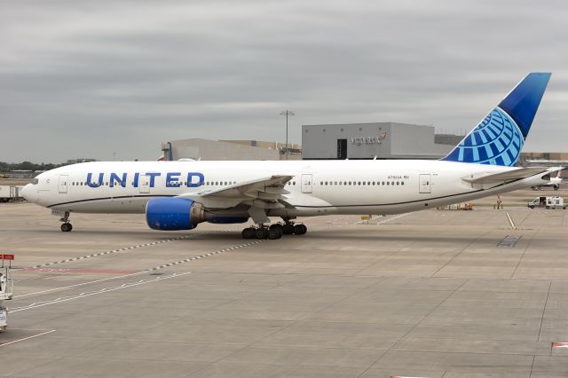 Boeing 777-200 (N792UA) - 10th August, 2024:Flight UA 919 taxiing for departure to Washington Dulles from London Heathrow. 