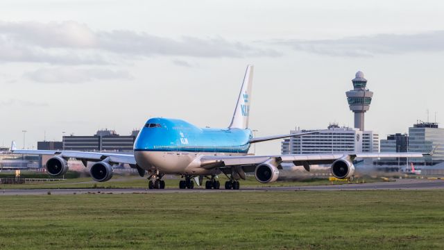 Boeing 747-400 (PH-BFI)