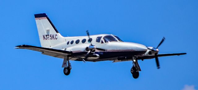 Cessna 421 (N375KC) - N375KC 1982 Cessna 421C Golden Eagle s/n 421C1226 - North Las Vegas Airport  KVGTbr /Photo: TDelCorobr /May 26, 2023
