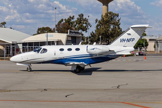 Cessna Citation Mustang (VH-NFP) - Navair (VH-NFP) Cessna 510 Citation Mustang at Wagga Wagga Airport.