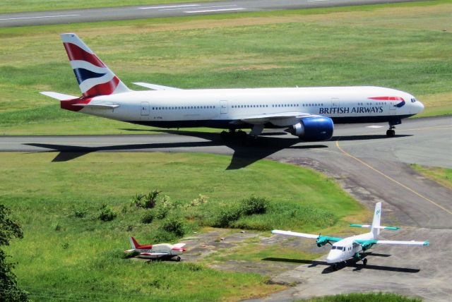 Boeing 777-200 (G-VIIW)