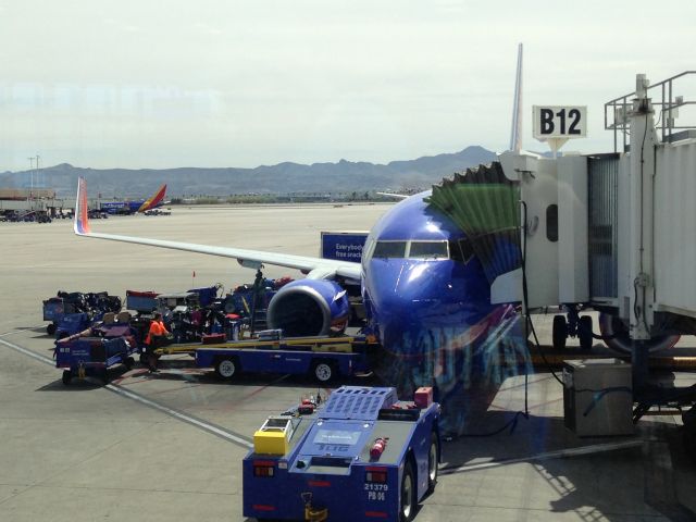 Boeing 737-700 (N284WN) - My flight from PDX! Date - Mar 31, 2018