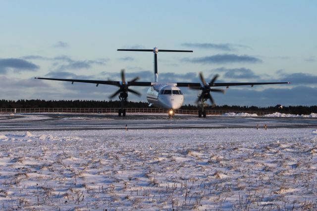 de Havilland Dash 8-400 (C-FPQI)