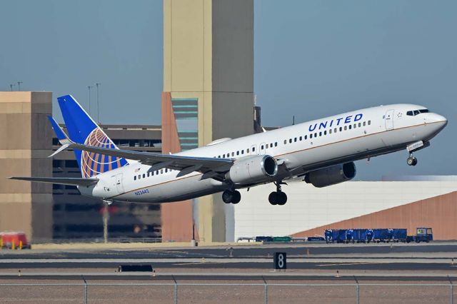 Boeing 737-900 (N53442) - United Boeing 737-924 N53442 at Phoenix Sky Harbor on December 20, 2017.