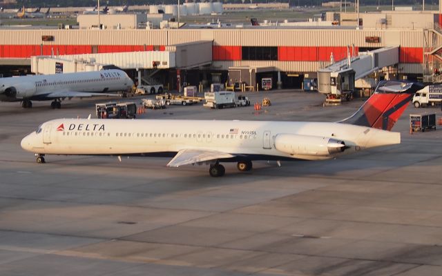 McDonnell Douglas MD-88 (N997DL)