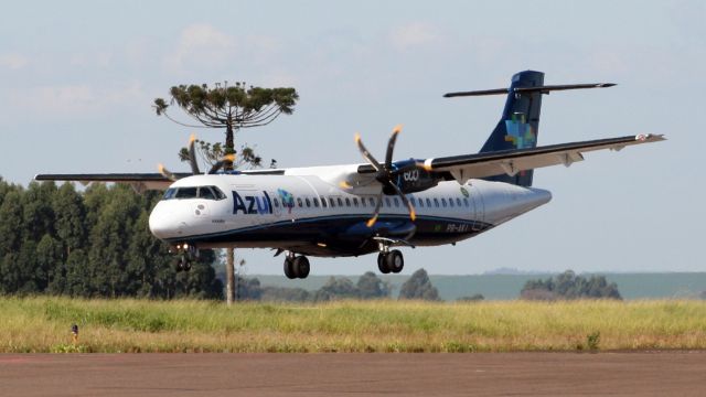 ATR ATR-72 (PR-AKI)