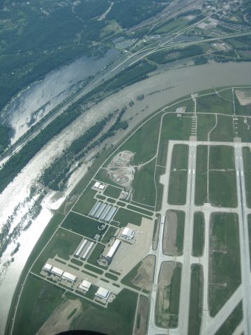 — — - Missouri River flooding.  5 feet from the levee.