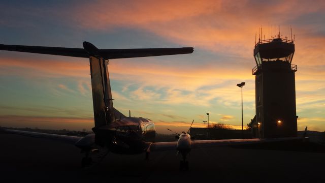 Beechcraft Super King Air 300 (N351DD)