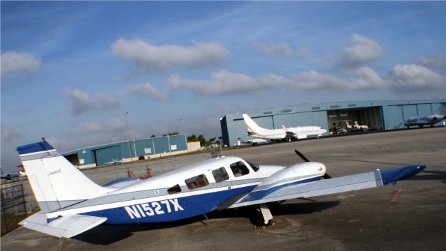 Cessna Executive Skyknight (N1527X)