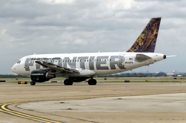 Airbus A319 (N934FR)