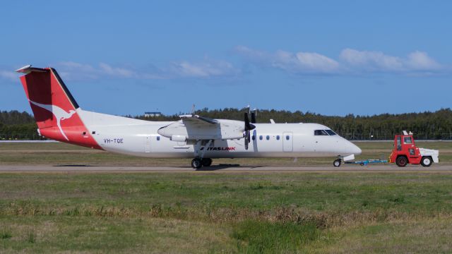 de Havilland Dash 8-200 (VH-TQE)