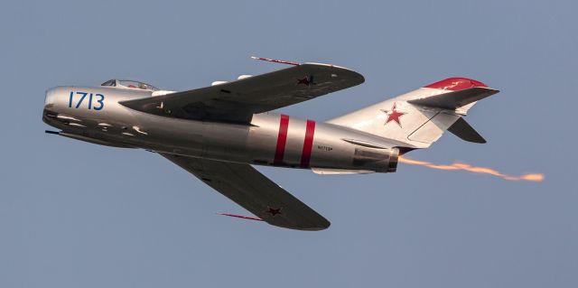 MIKOYAN MiG-17 (N1713P)