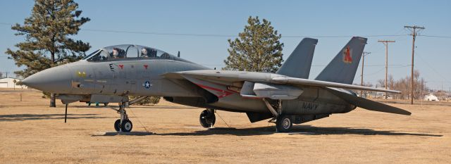 Grumman F-14 Tomcat (USNAVY) - Since my really bad image of this plane was so popular, I had an opportunity to make a more respectable image.  I hope you enjoy.  She is tied down in a park off I-70 in WaKeeney Kansas.