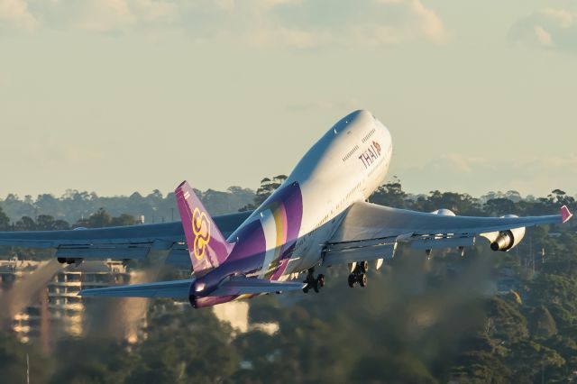 Boeing 747-200 (HS-TGG)