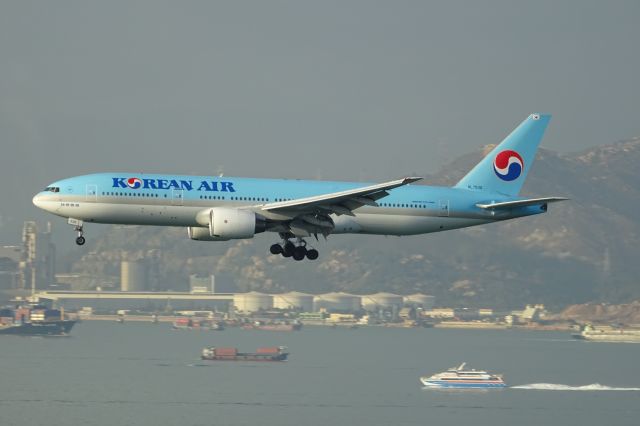 Boeing 777-200 (HL7530)