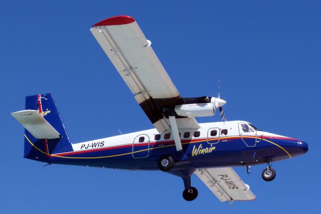 De Havilland Canada Twin Otter (PJ-WIS)