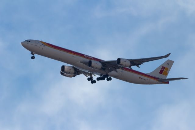 Airbus A340-600 (EC-JNQ) - Turn over PLAZA to intercept localizer