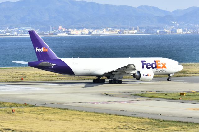 Boeing 777-200 (N861FD)