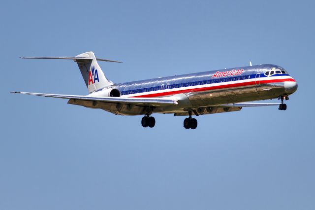 McDonnell Douglas MD-83 (N972TW)