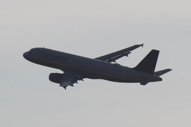 Airbus A320 (N496UA) - Departing Runway: 22L. IFR. Squawk 3147. Operating as "United" UAL225/UA225 on 8/04/2018.