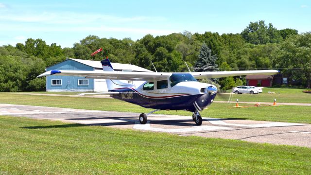 Cessna Centurion (N23SF) - Cessna 210L Centurion N23SF in Brighton