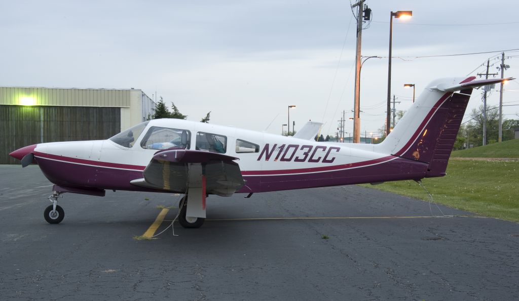 Piper Cherokee Arrow (N103CC)