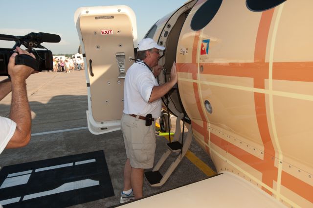 CSOA — - Cessna Special Olympics Airlift 2010 - http://flightaware.com/airlift/ - Airlift and Athletes arriving in Lincoln, Nebrasks on July 17, 2010.  Photos Courtesy Cessna Aircraft Company