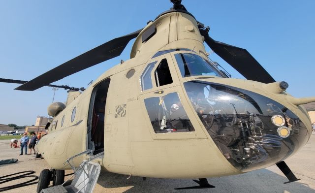 Boeing CH-47 Chinook (1208875) - Maryland ANG CH-47F Chinook on display at Andrews Air & Space Expo 2022