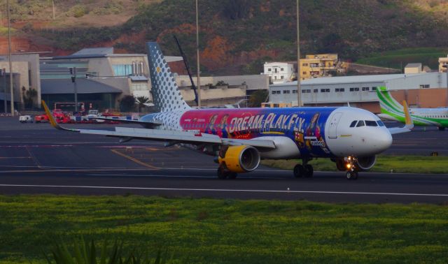 Airbus A320 (EC-LZN) - Dream. Play. Fly. Liverybr /Futbol Club Barcelona. Female Team