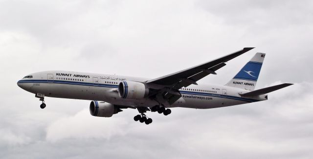 Boeing 777-200 (9K-AOA) - Kuwait Airways
